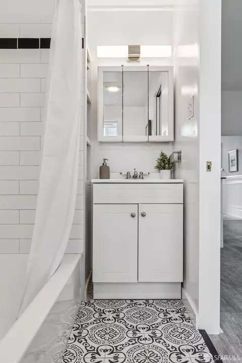 479 Gates St, San Francisco, CA 94110 photo 18