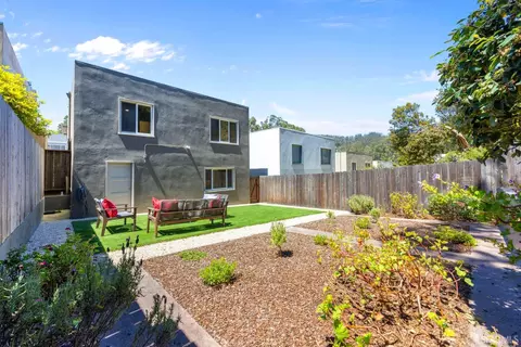 Exterior - 57 Dellbrook Ave, San Francisco, CA 94131 photo 6 of 10