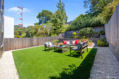 Exterior - 57 Dellbrook Ave, San Francisco, CA 94131 photo 7 of 10