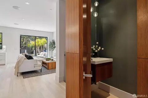 Entry Way - 315 30th St, San Francisco, CA 94131 photo 1 of 3