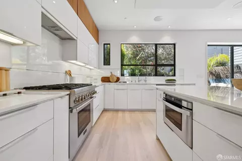 Kitchen - 315 30th St, San Francisco, CA 94131 photo 2 of 4