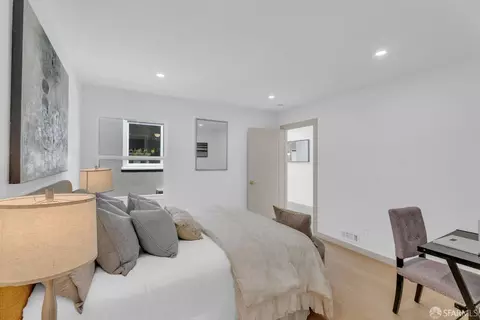 Bedroom - 1739 Quesada Ave, San Francisco, CA 94124 photo 2 of 10