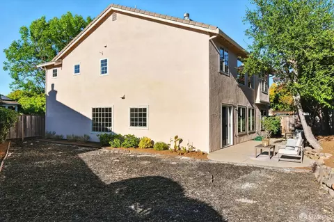 Exterior - 275 Brady Ct, Martinez, CA 94553 photo 6 of 10