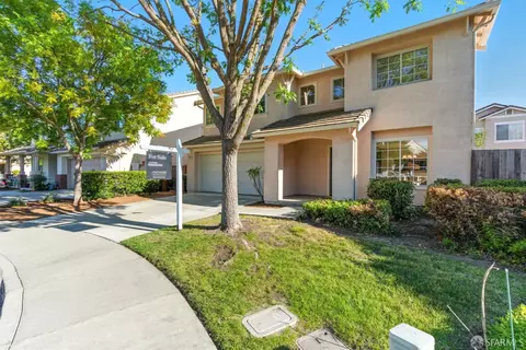 Exterior - 275 Brady Ct, Martinez, CA 94553 photo 2 of 10