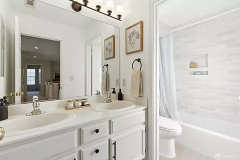 Bath - 275 Brady Ct, Martinez, CA 94553 photo 3 of 3