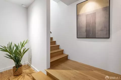 Entry Way - 887 Cayuga Ave, San Francisco, CA 94112 photo 4 of 7