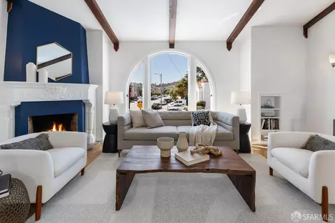 Living - 887 Cayuga Ave, San Francisco, CA 94112 photo 2 of 2