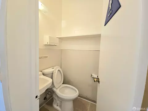 Bath - 823 Webster St, Oakland, CA 94607 photo 6 of 9