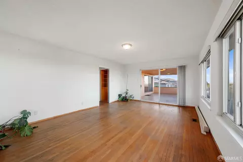 Living - 4257 Heights Ave, Pittsburg, CA 94565 photo 6 of 12