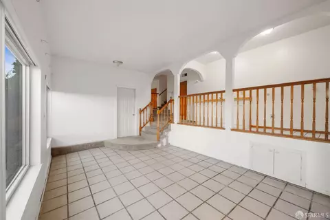 Living - 4257 Heights Ave, Pittsburg, CA 94565 photo 9 of 12