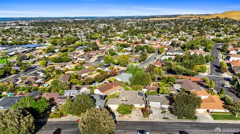 View/Area - 4257 Heights Ave, Pittsburg, CA 94565 photo 6 of 9