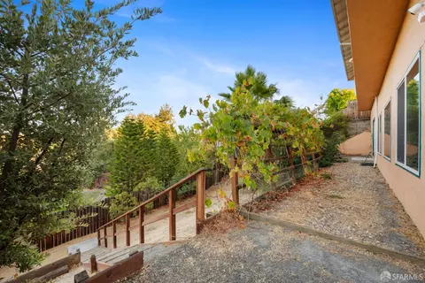 Exterior - 4257 Heights Ave, Pittsburg, CA 94565 photo 9 of 14