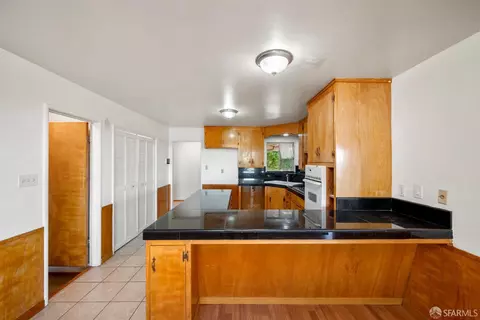 Kitchen - 4257 Heights Ave, Pittsburg, CA 94565 photo 3 of 3
