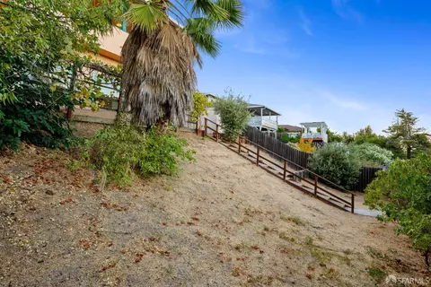 Exterior - 4257 Heights Ave, Pittsburg, CA 94565 photo 12 of 14