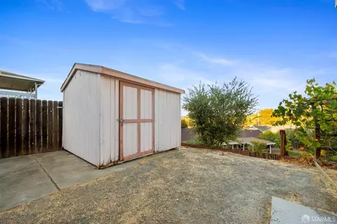 Exterior - 4257 Heights Ave, Pittsburg, CA 94565 photo 8 of 14