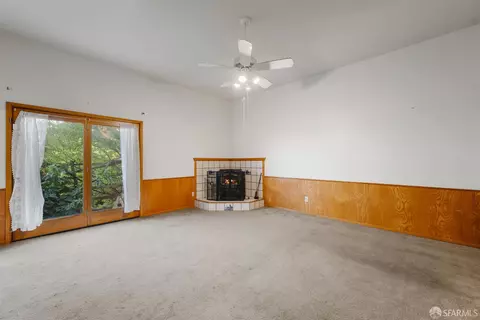 Living - 4257 Heights Ave, Pittsburg, CA 94565 photo 10 of 12