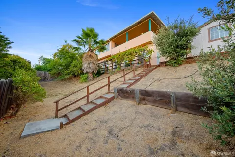 Exterior - 4257 Heights Ave, Pittsburg, CA 94565 photo 11 of 14