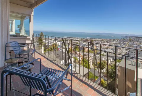 2222 Hyde St #3, San Francisco, CA 94109 photo 3
