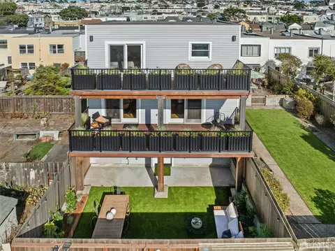 Exterior - 1719 43rd Ave, San Francisco, CA 94122 photo 9 of 15
