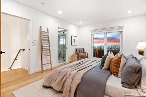 Bedroom - 1719 43rd Ave, San Francisco, CA 94122 photo 11 of 12