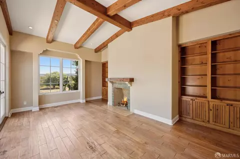 Living - 601 Belavida Rd, Monterey, CA 93940 photo 8 of 18