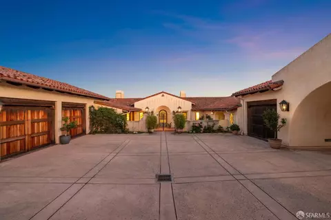 601 Belavida Rd, Monterey, CA 93940