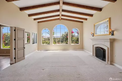 Living - 601 Belavida Rd, Monterey, CA 93940 photo 3 of 18