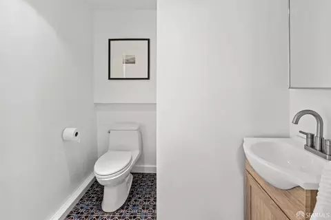 Bath - 1 Hidalgo Ter, San Francisco, CA 94103 photo 1 of 8