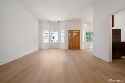 Living - 628 Gates St, San Francisco, CA 94110 photo 7 of 10