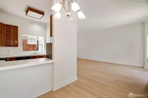 Living - 628 Gates St, San Francisco, CA 94110 photo 8 of 10