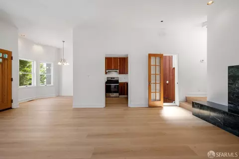 Living - 628 Gates St, San Francisco, CA 94110 photo 9 of 10