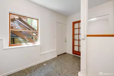 Entry Way - 628 Gates St, San Francisco, CA 94110 photo 2 of 2