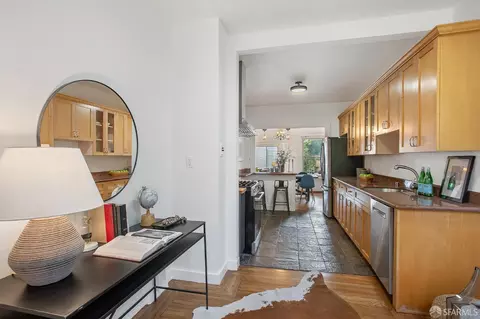 Entry Way - 76 Tiffany Ave, San Francisco, CA 94110 photo 1 of 1