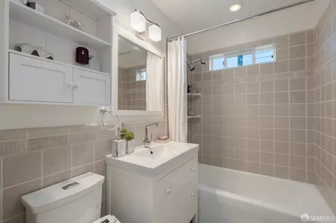 Bath - 38 Sequoia Way, San Francisco, CA 94127 photo 2 of 3