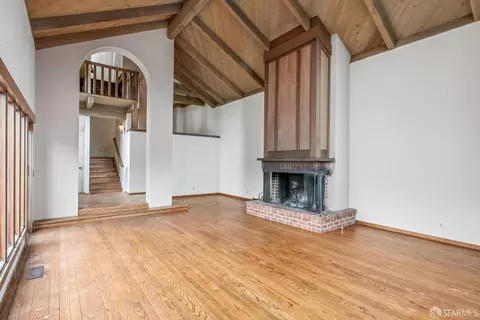 Living - 19 Gateview Ct, San Francisco, CA 94116 photo 9 of 14