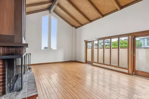Living - 19 Gateview Ct, San Francisco, CA 94116 photo 3 of 14