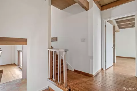 Entry Way - 19 Gateview Ct, San Francisco, CA 94116 photo 6 of 8