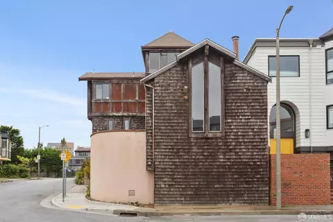 Exterior - 19 Gateview Ct, San Francisco, CA 94116 photo 4 of 15