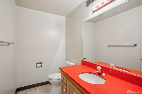 Bath - 19 Gateview Ct, San Francisco, CA 94116 photo 6 of 6