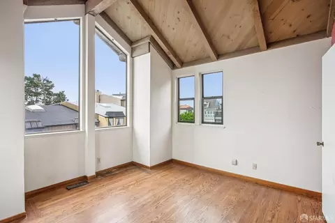 Bedroom - 19 Gateview Ct, San Francisco, CA 94116 photo 12 of 15