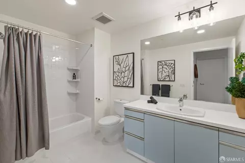 Bath - 5800 3rd St #1417, San Francisco, CA 94123 photo 3 of 3