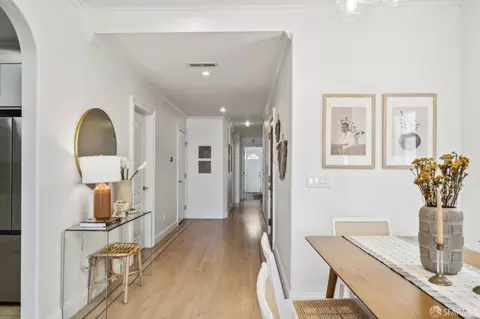 Entry Way - 850 45th Ave, San Francisco, CA 94121 photo 3 of 3