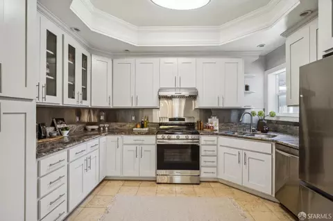Kitchen - 850 45th Ave, San Francisco, CA 94121 photo 1 of 2