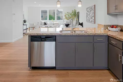 Kitchen - 962 E Duane Ave, Sunnyvale, CA 94085 photo 1 of 2