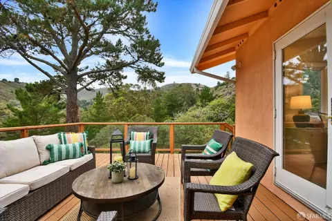Exterior - 1138 Everglades Dr, Pacifica, CA 94044 photo 2 of 5