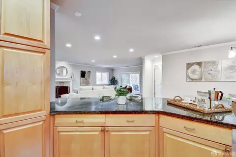 Kitchen - 1138 Everglades Dr, Pacifica, CA 94044 photo 2 of 2