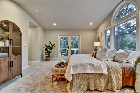 Bedroom - 1138 Everglades Dr, Pacifica, CA 94044 photo 1 of 10