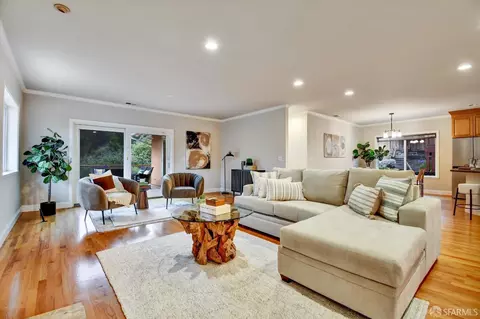 Living - 1138 Everglades Dr, Pacifica, CA 94044 photo 1 of 5