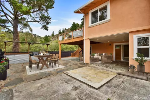 Exterior - 1138 Everglades Dr, Pacifica, CA 94044 photo 4 of 5