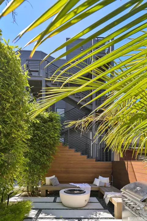 2826 21st St, San Francisco, CA 94110